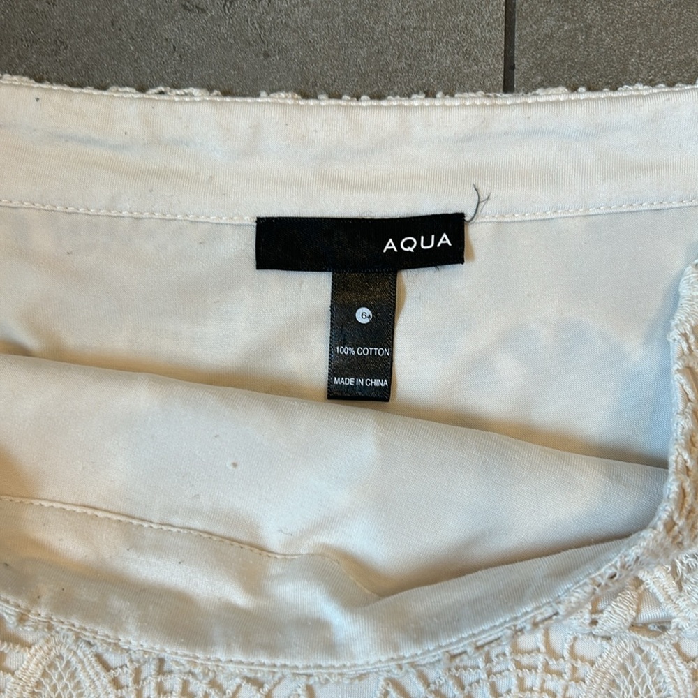 AQUA Off White Crocheted Off White Mini Skirt - Picture 4 of 11
